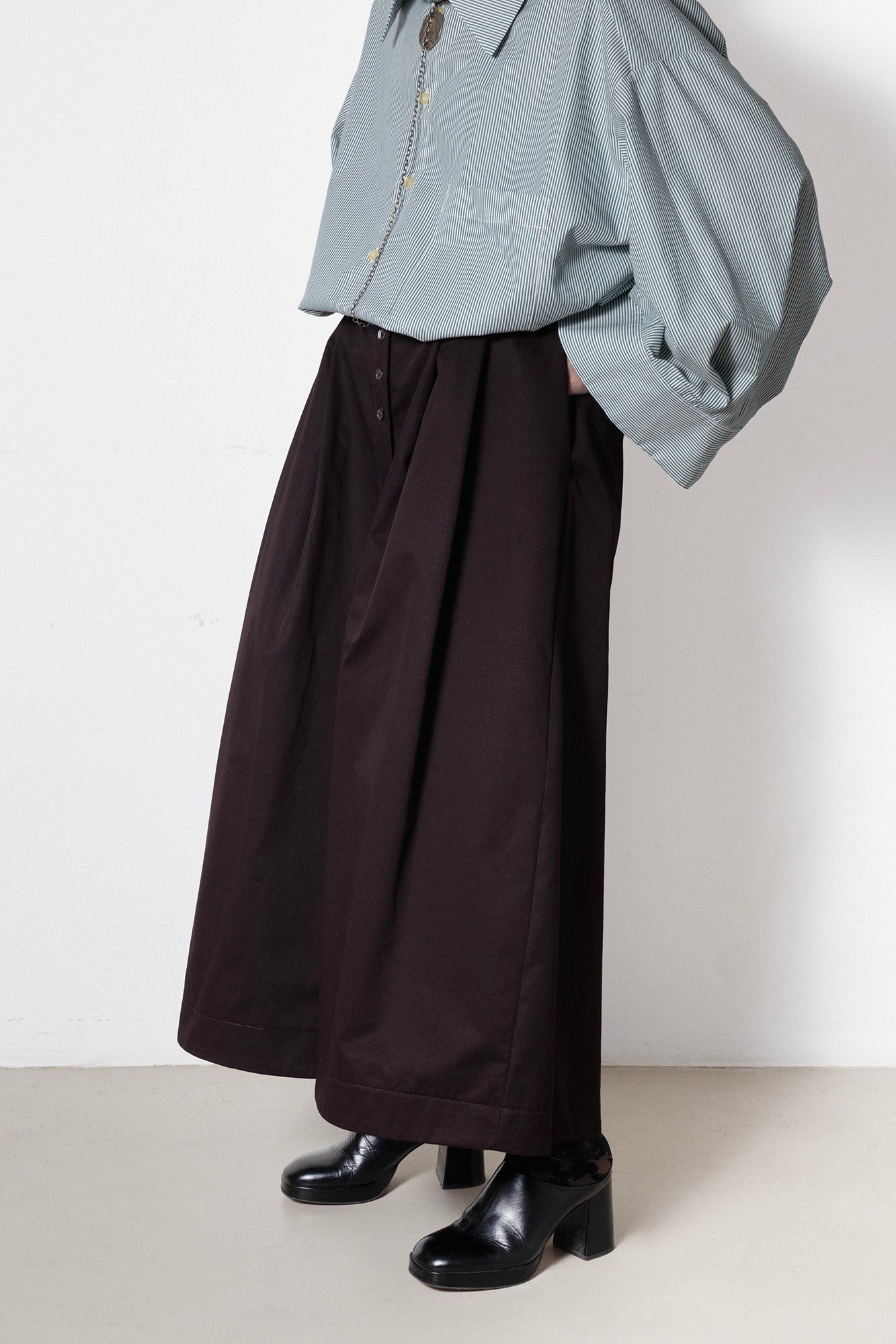 Billowing Skirt in Plum Twill Cotton