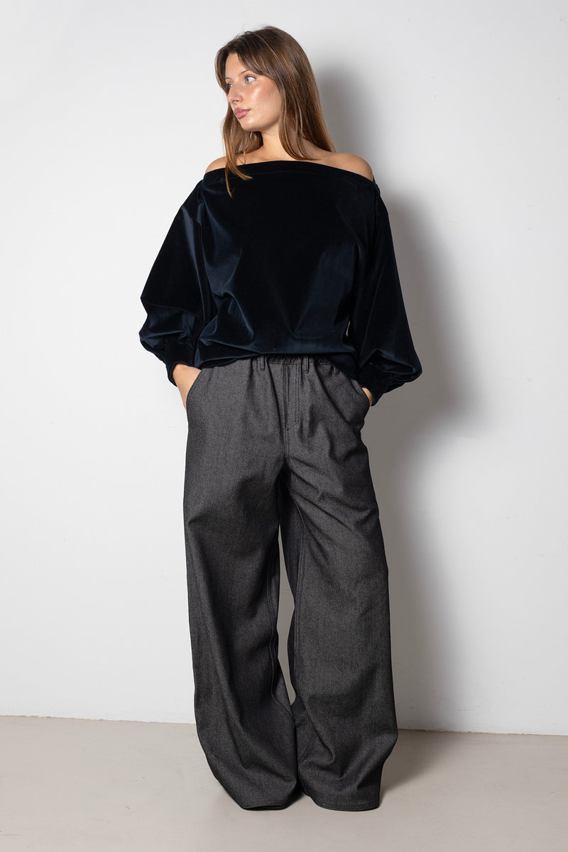 ARCHETYPE Indulging Top in Deep Green Velours