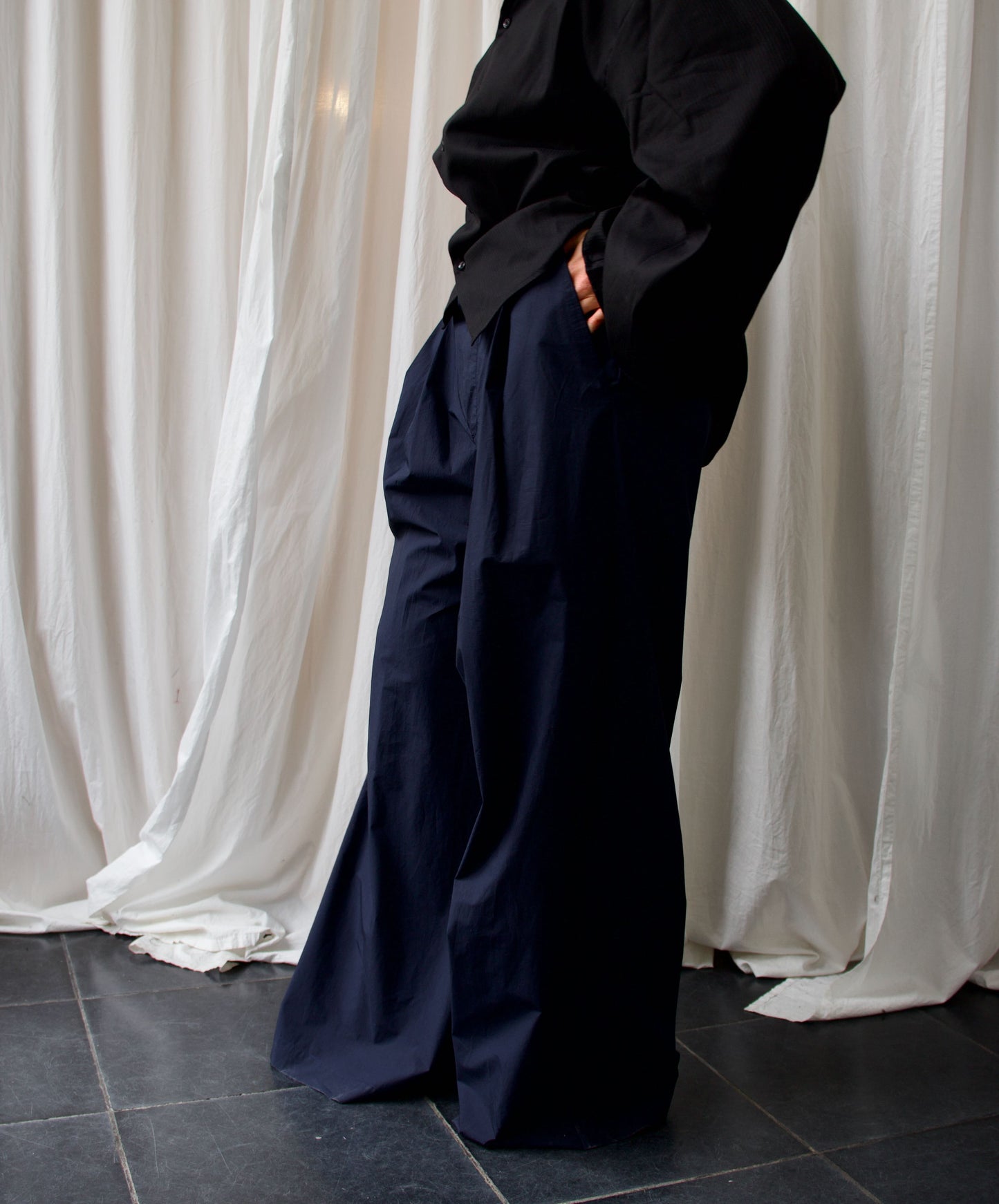 ARCHETYPE Billowing Trousers in navy cotton poplin