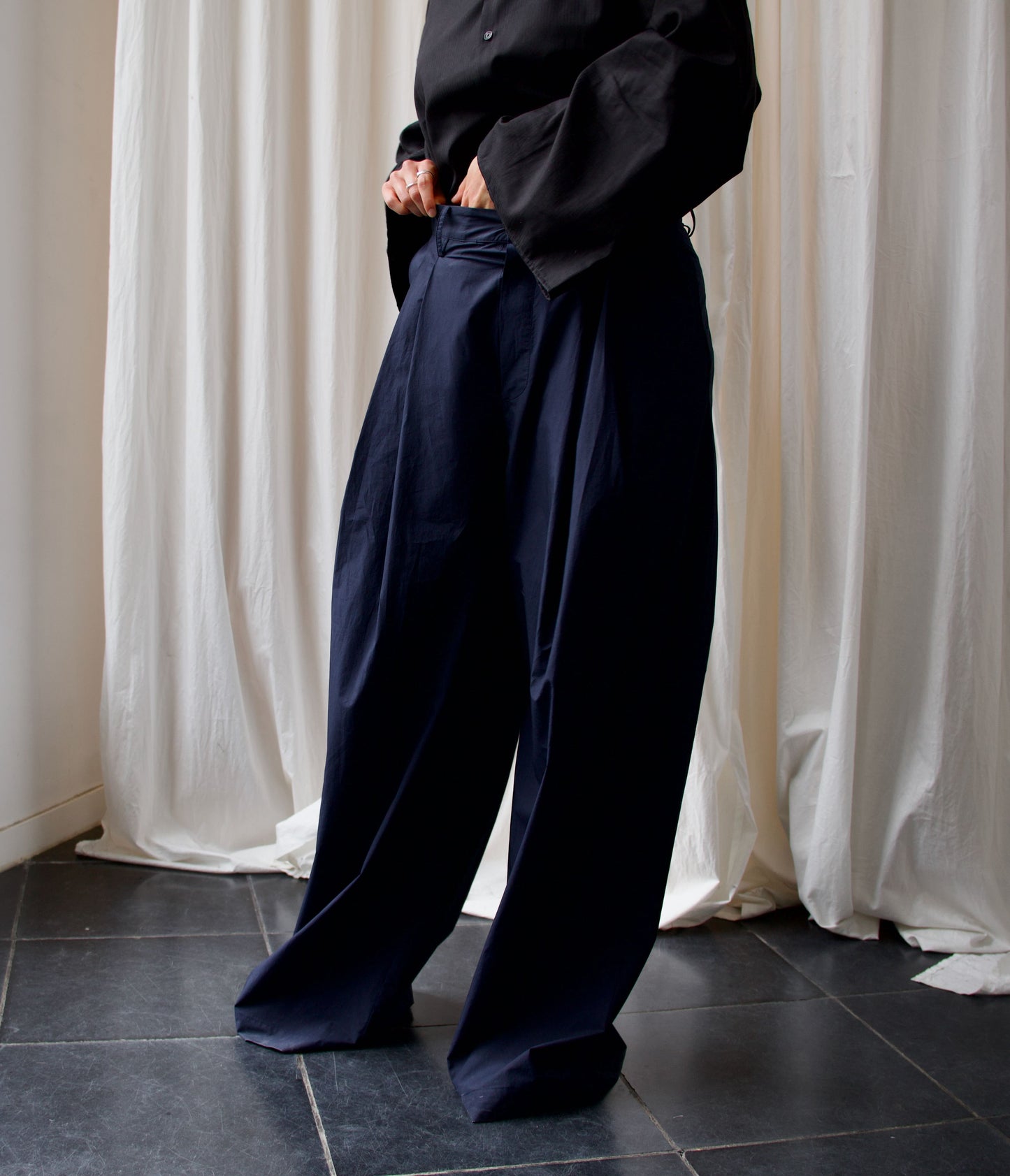 ARCHETYPE Billowing Trousers in navy cotton poplin