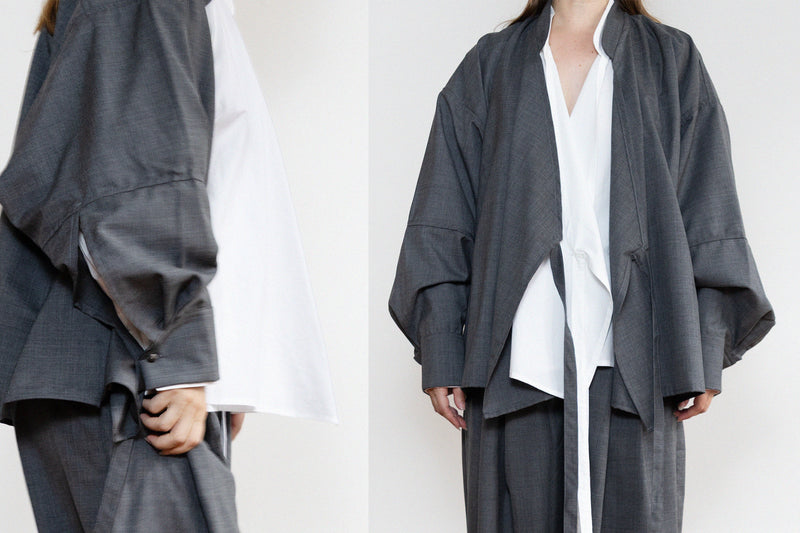 ARCHETYPE Enveloping top in fine grey wool