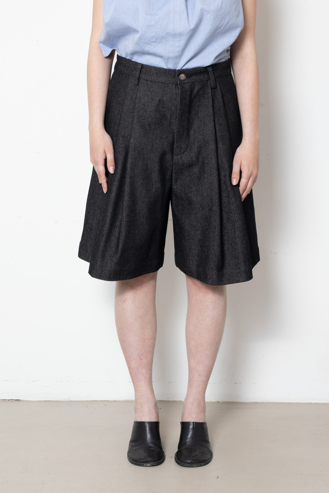 Billowing Shorts in Black Denim