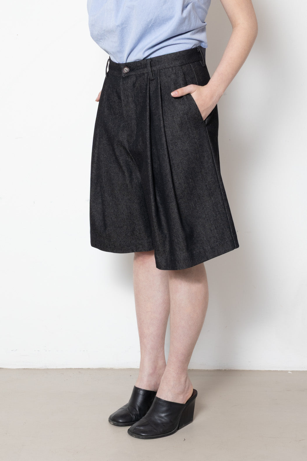 Billowing Shorts in Black Denim