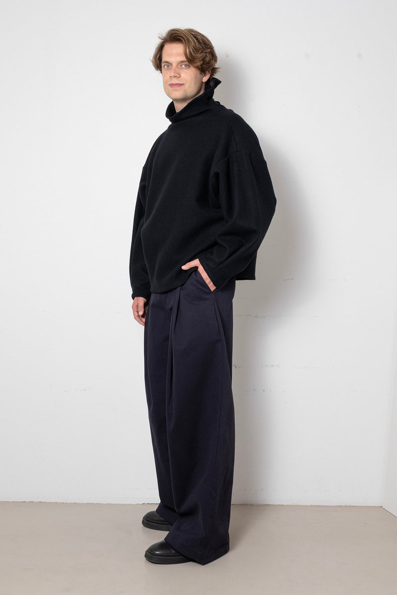 ARCHETYPE BLACK WOOL SWEATER