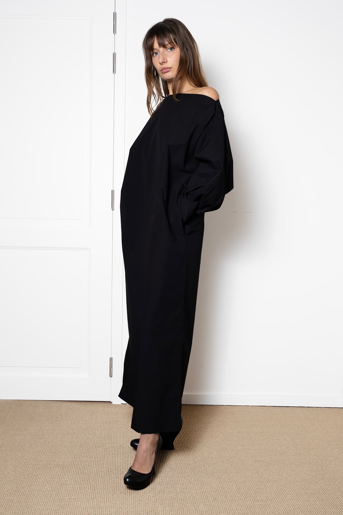 Indulging Dress in Black Cotton Poplin