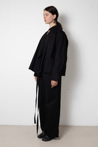 Archetype Enveloping Top in Black Twill