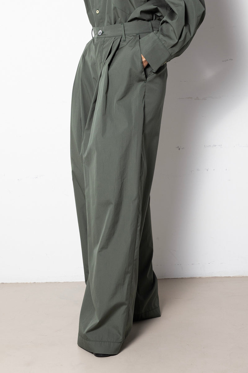 Archetype Billowing Trousers in Green Cotton Poplin