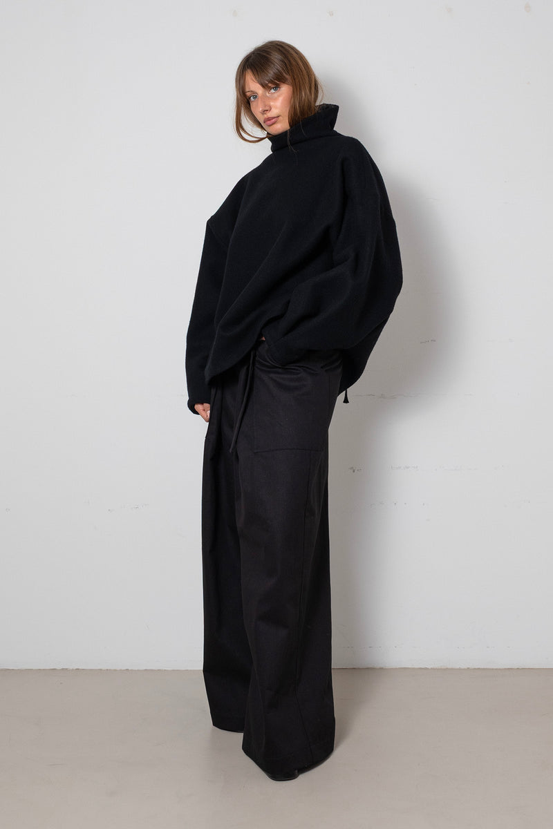 ARCHETYPE NAVY WOOL SWEATER