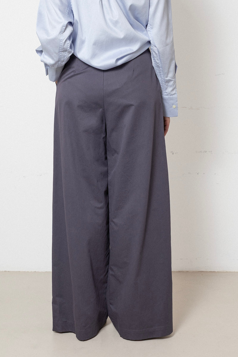 ARCHETYPE Billowing Trousers in Pigeon Cotton Twill