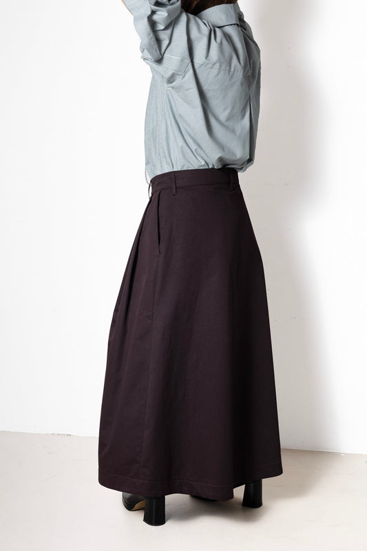 Billowing Skirt in Plum Twill Cotton