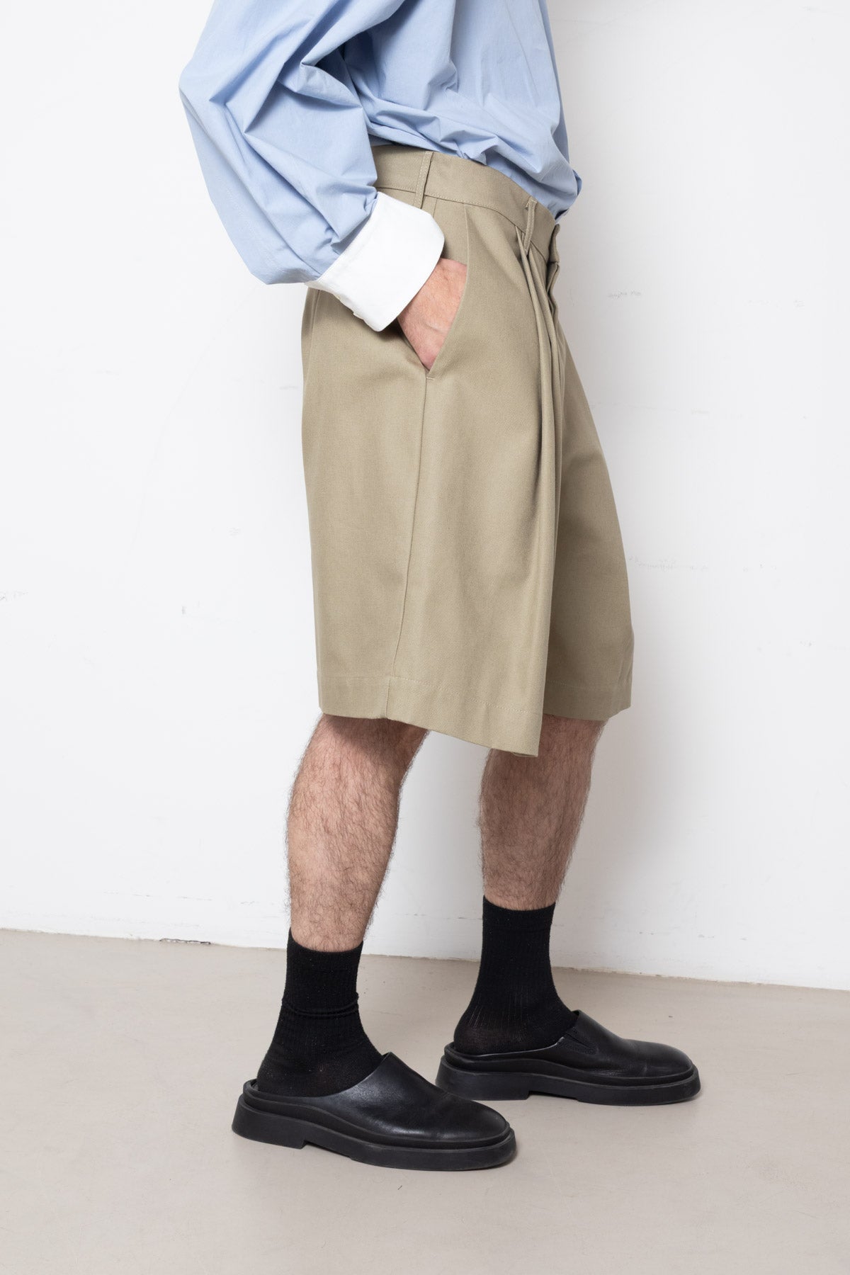 Billowing Shorts in Beige Canvas Cotton