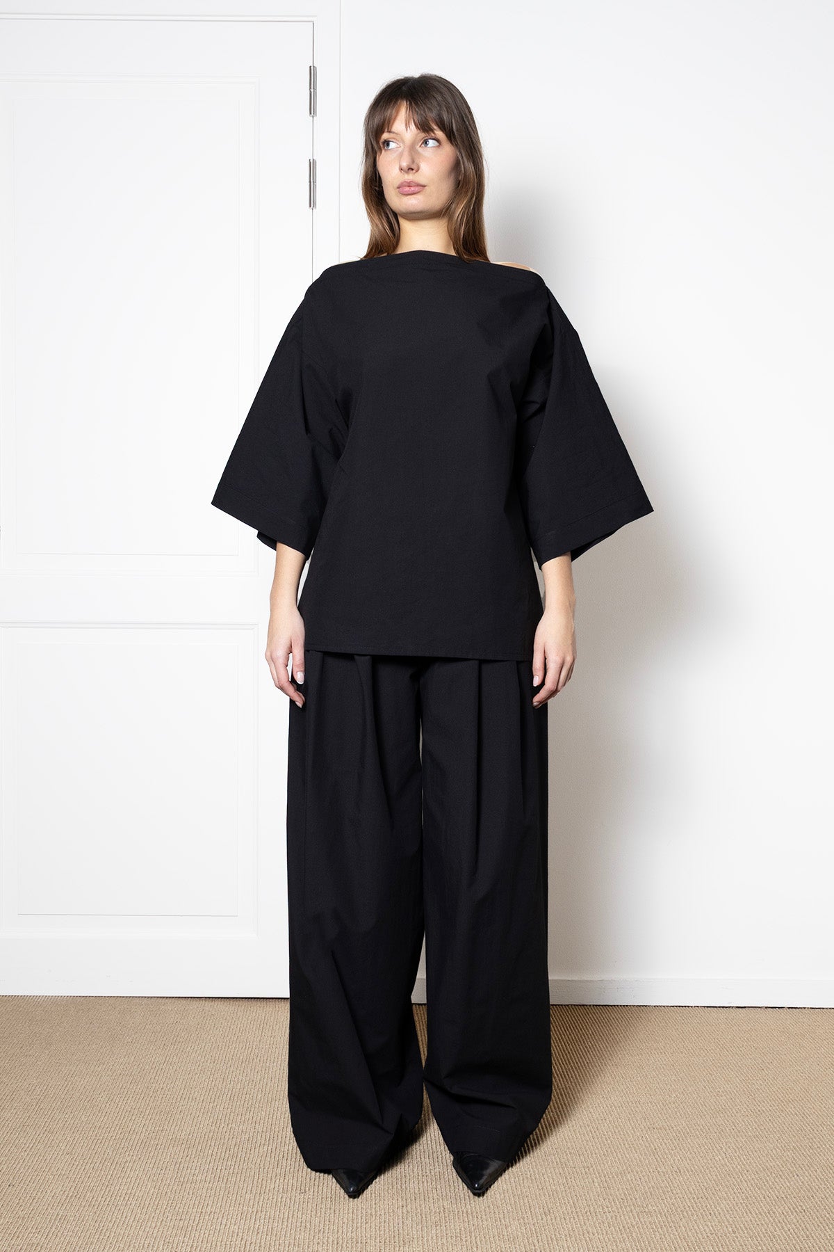 Tee Shirt in Black Cotton Poplin