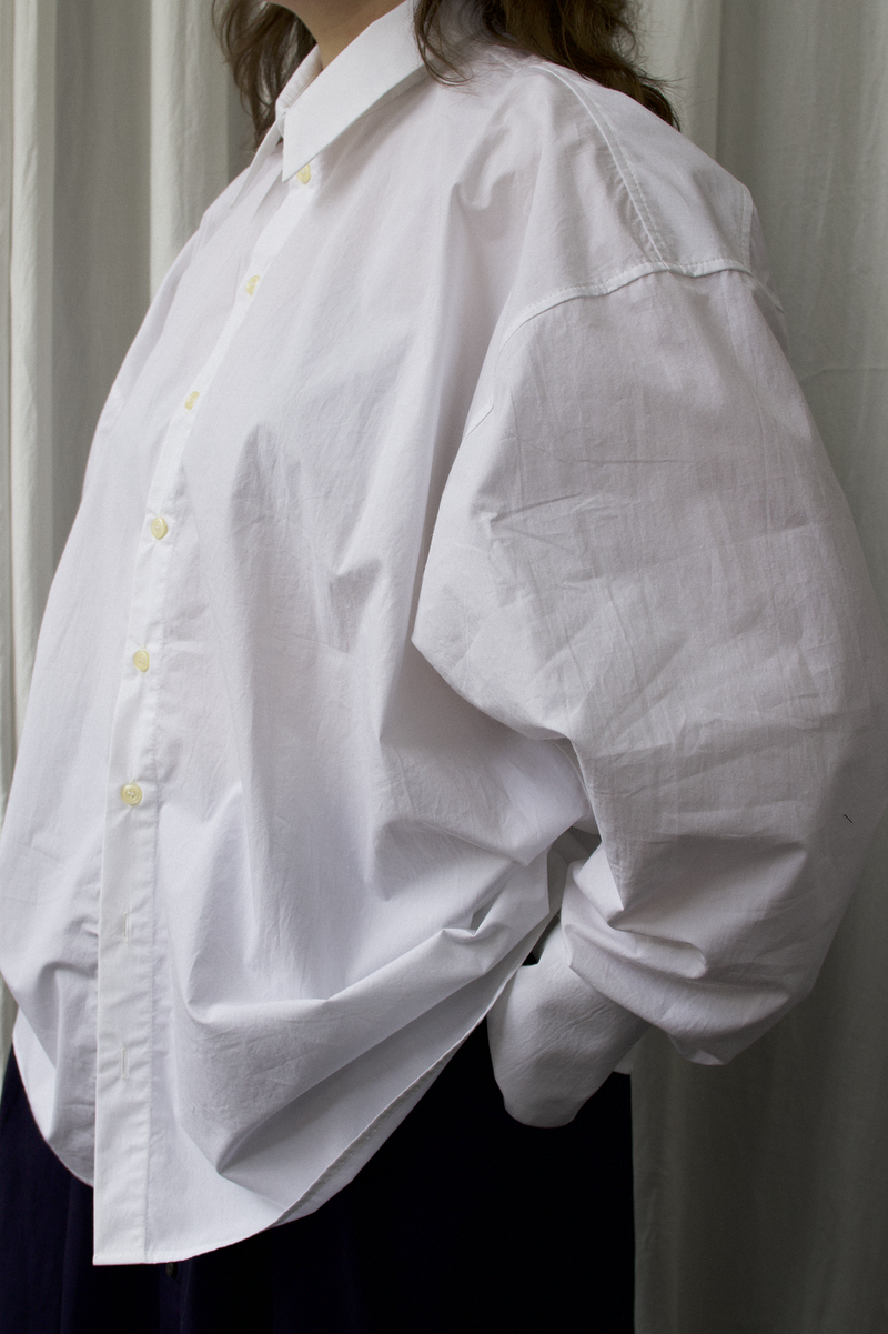 ARCHETYPE Billowing shirt in white cotton poplin
