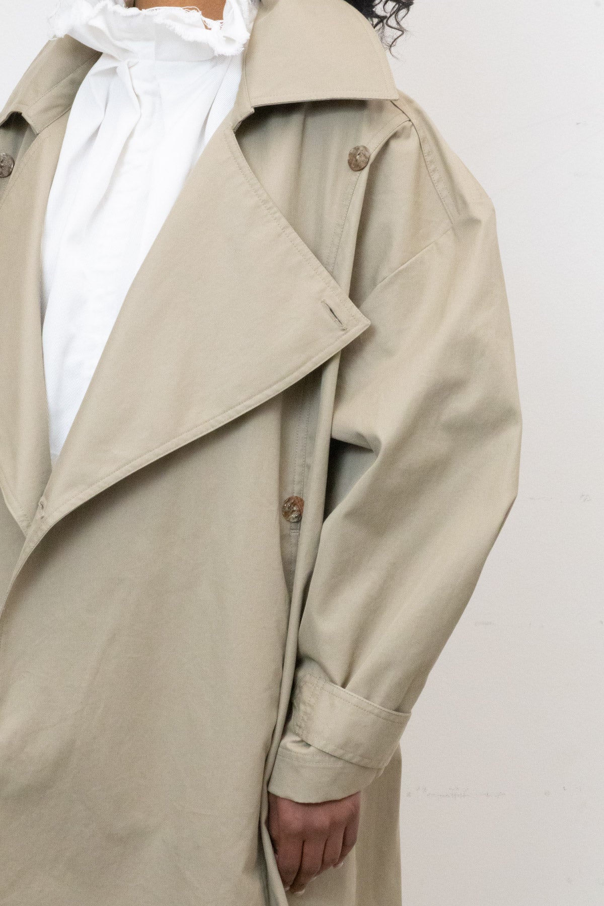 Trench Coat in Beige Waterproof Cotton