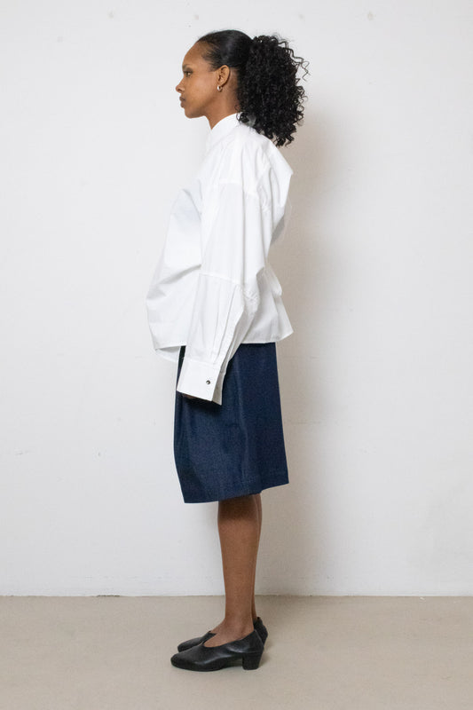 Enveloping Top in White Cotton Poplin