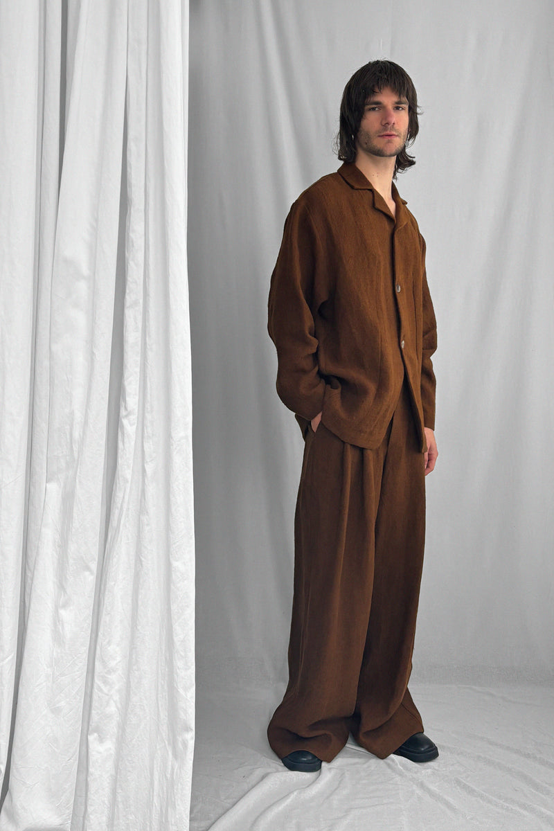 ARCHETYPE Pinching vest in caramel linen
