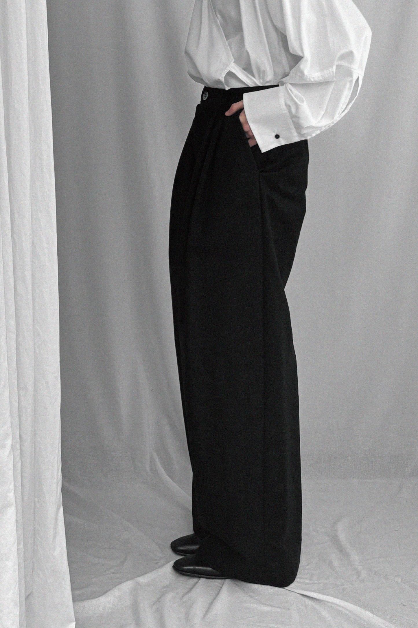 ARCHETYPE WIDE PLEATED COTTON TROUSERS