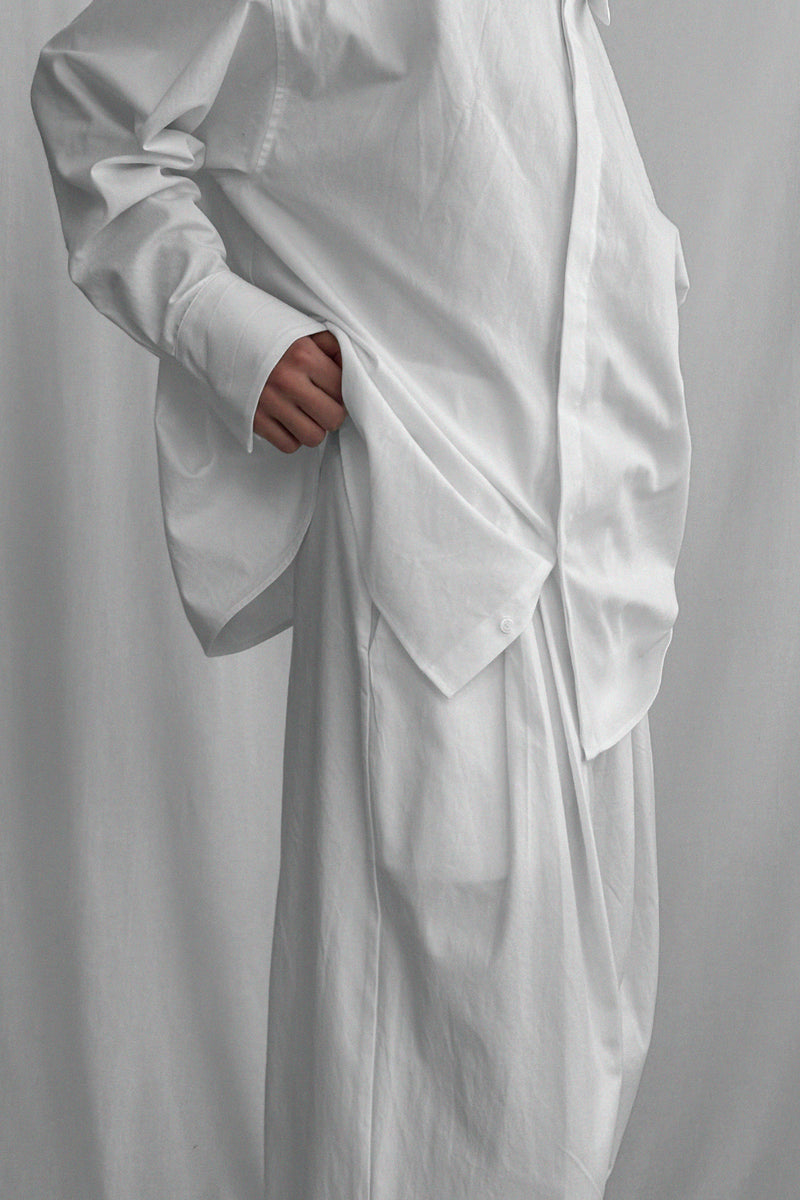 ARCHETYPE Billowing shirt in white cotton twill