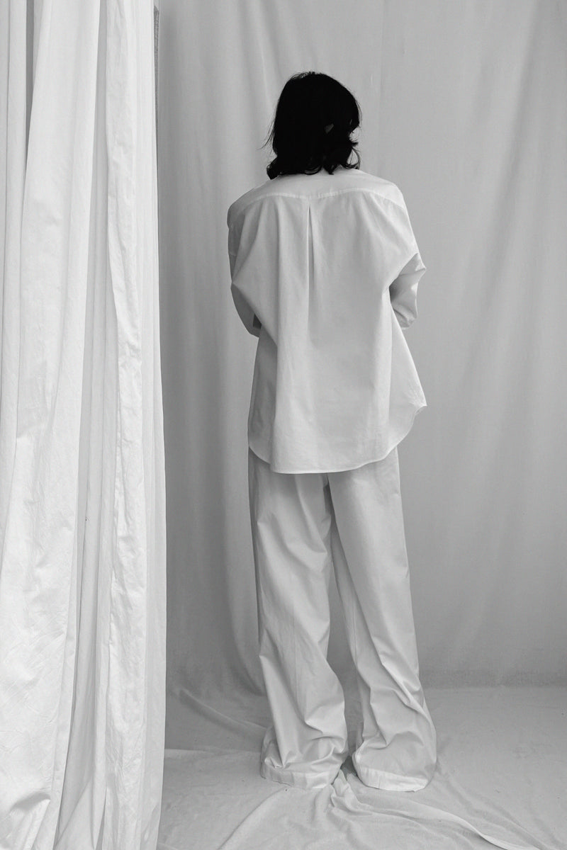 ARCHETYPE Billowing shirt in white cotton twill