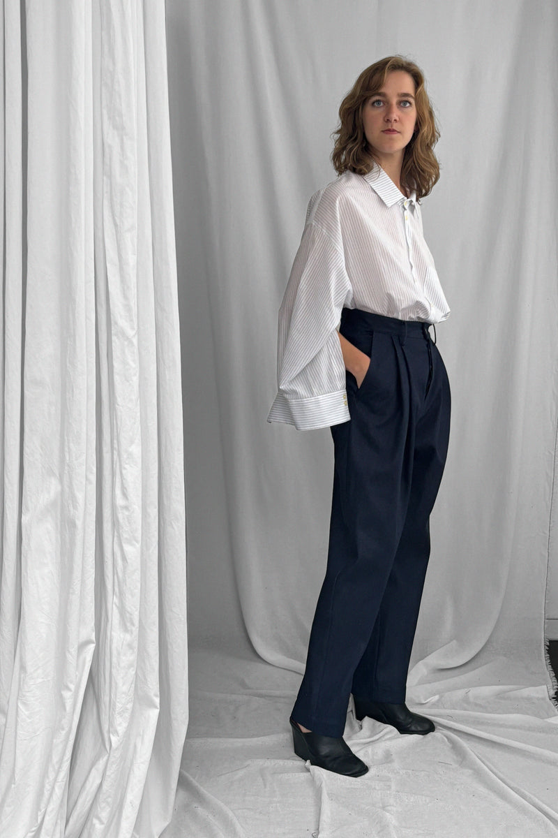 ARCHETYPE Billowing trousers in blue denim (narrow)