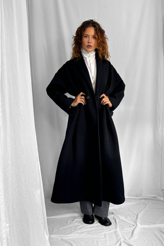 ARCHETYPE FOLDED COAT