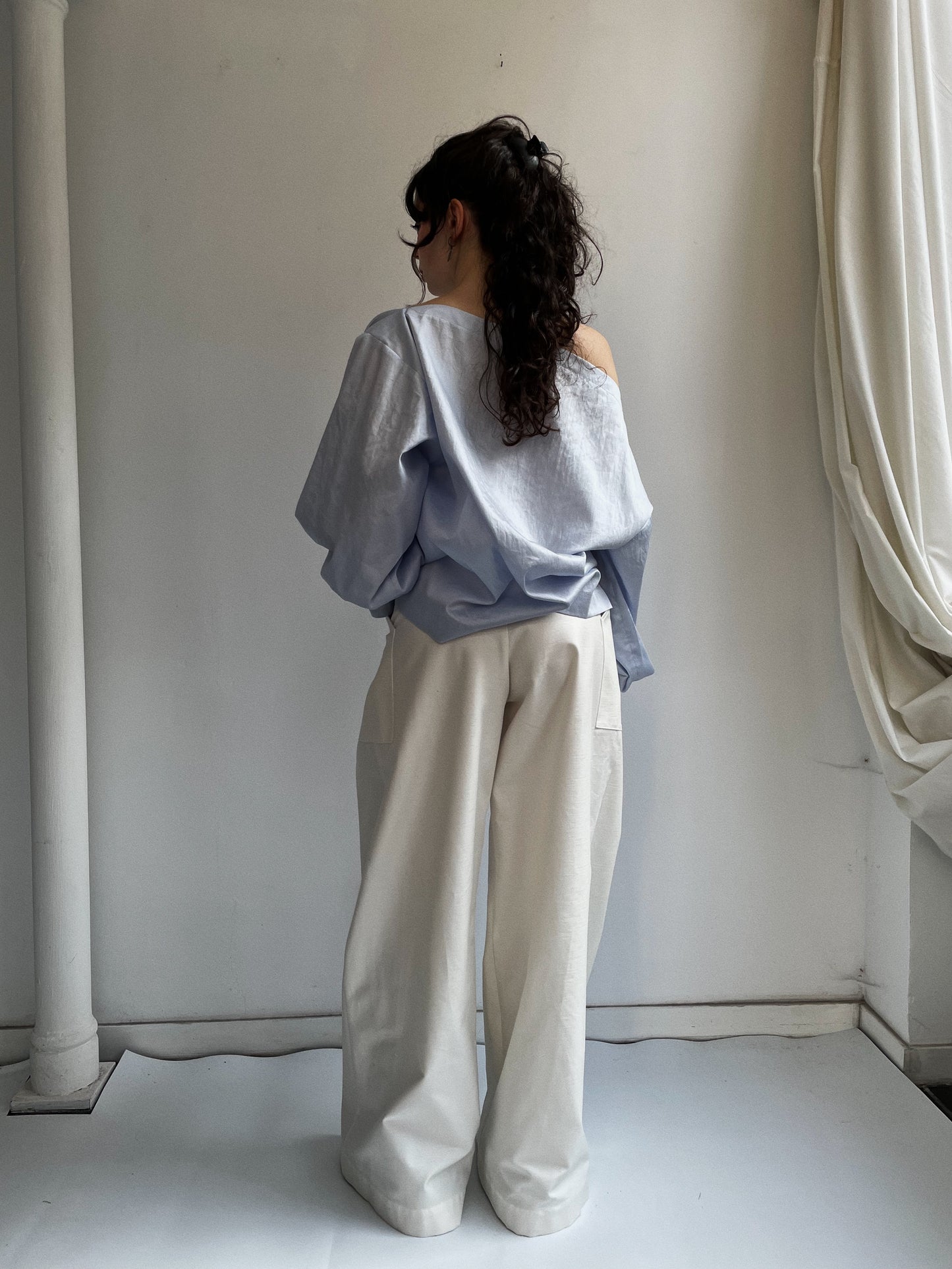 ARCHETYPE Folded cotton trousers