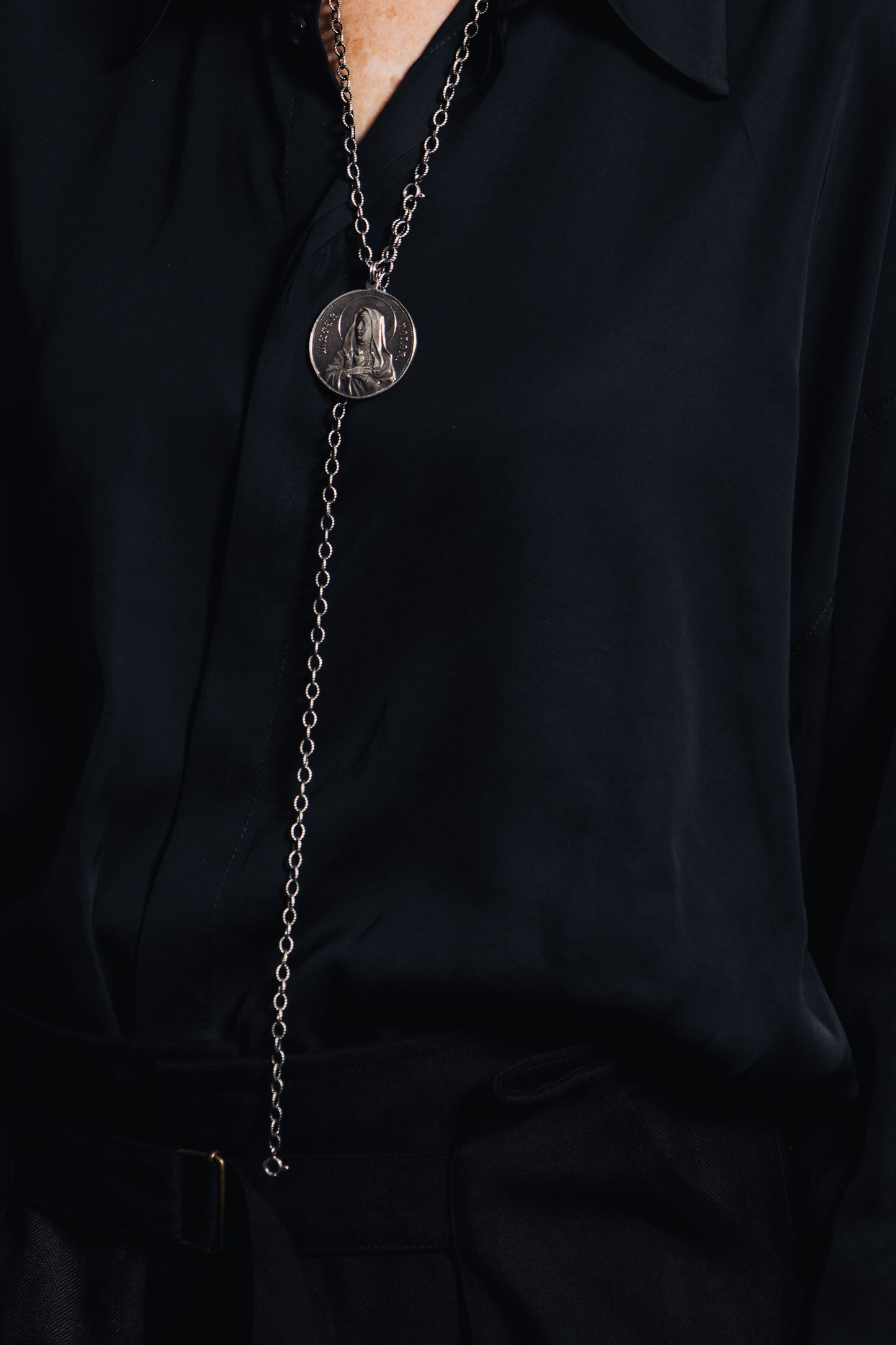 ANONYME FLAMAND Silver Circle Necklace